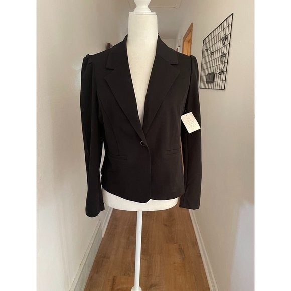 Retrology Jackets & Blazers - NWT Retrology Black Blazer